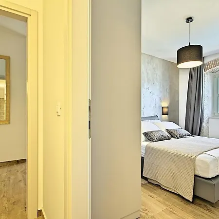 בית נופש Lori Nova Vas (Porec)