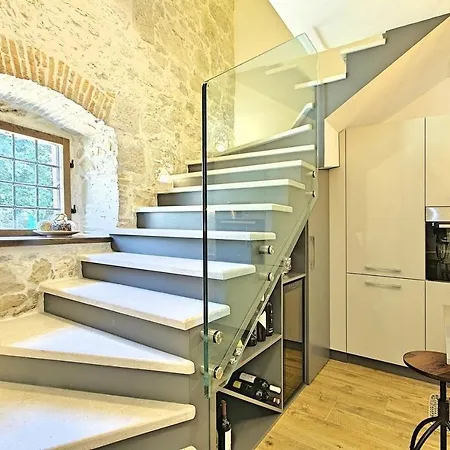 בית נופש Lori Nova Vas (Porec)